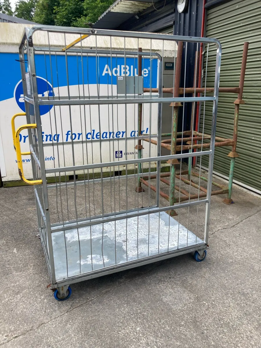 Push around Trolley’s - Image 2