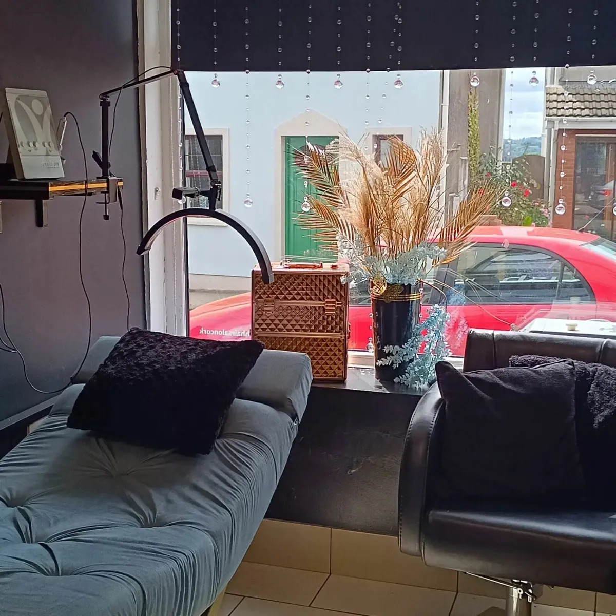 Beauty section for rent day/ week - Image 3