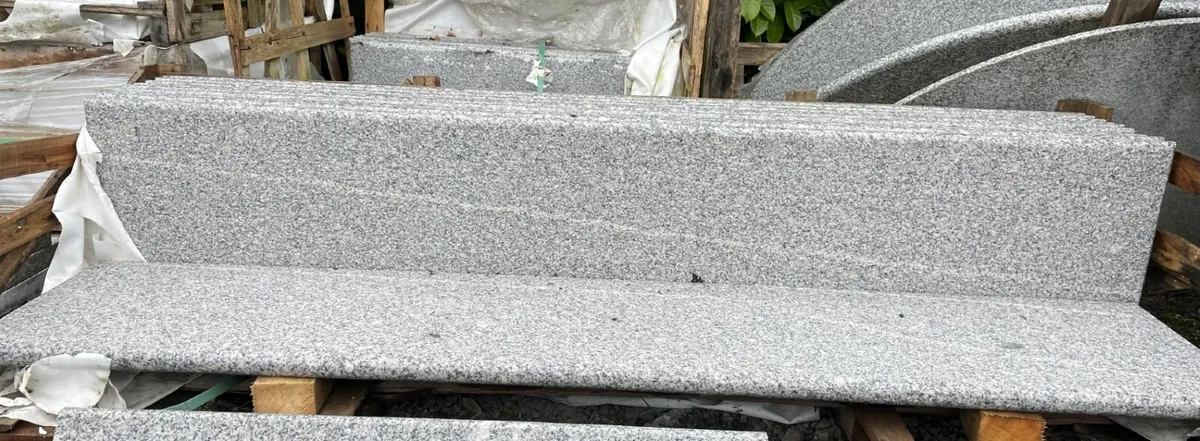 Granite Steps with Distinctive  Natural  Veins - Image 3