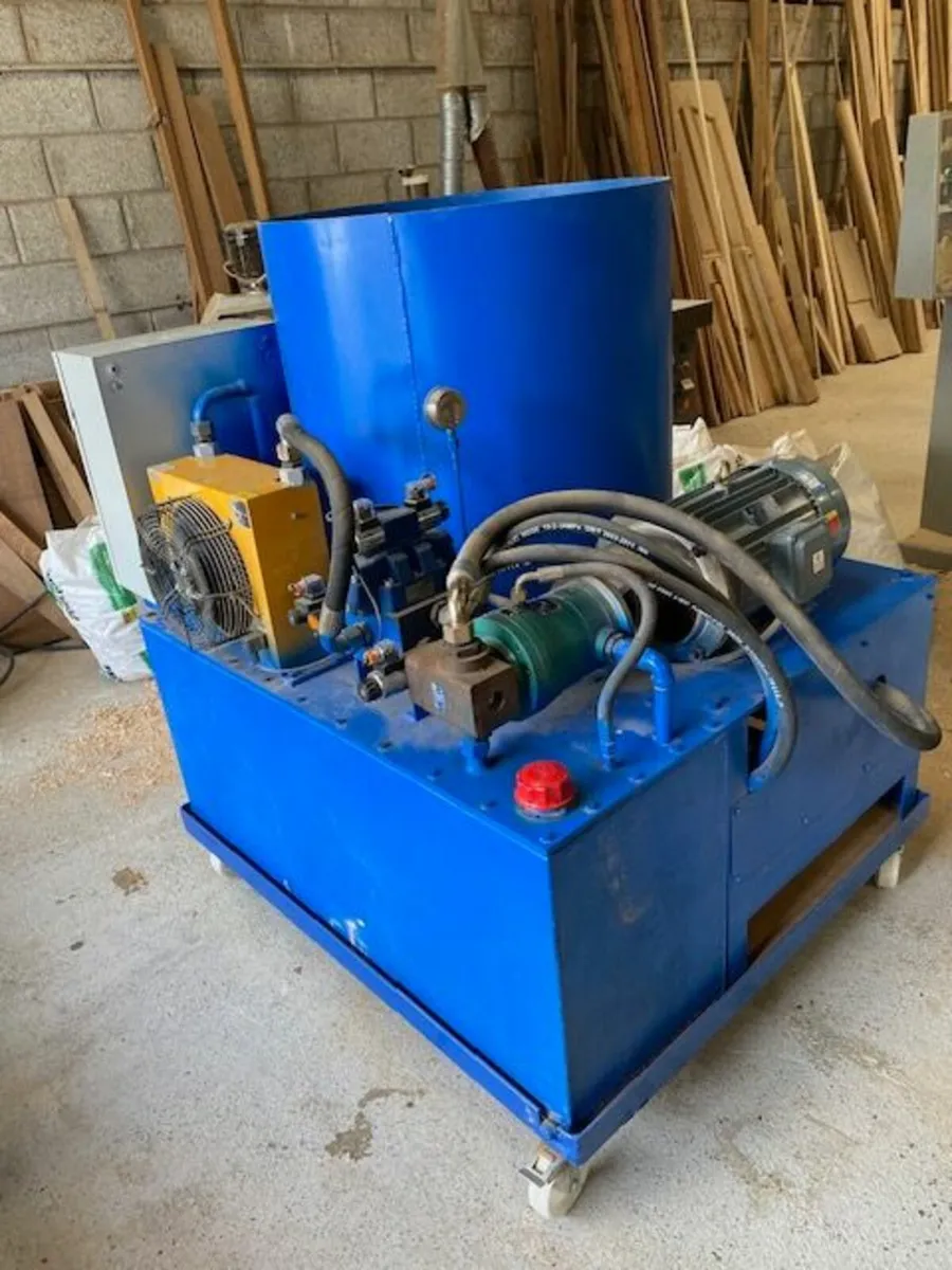 Briquette Press - Image 3