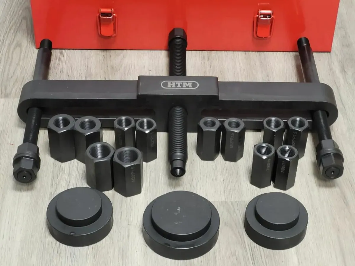 HTM Hub Puller Kit For HGV & Trailers - Image 1