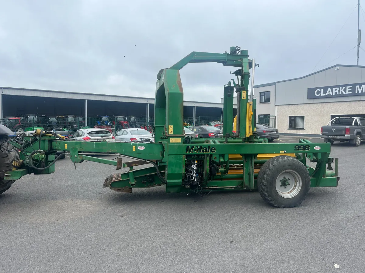McHale 998 Square Bale Wrapper - Image 2