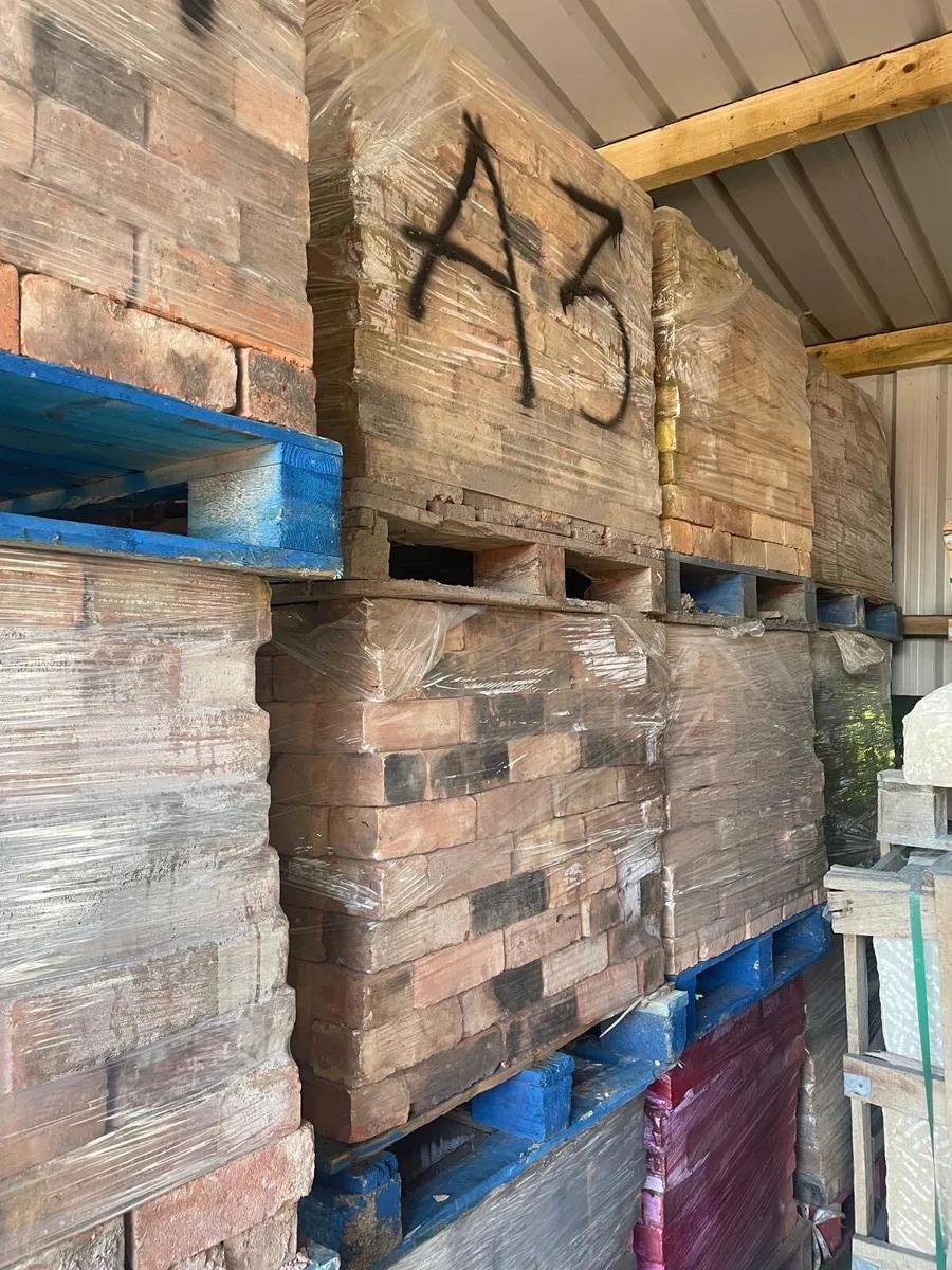 Reclaimed brick - Image 1