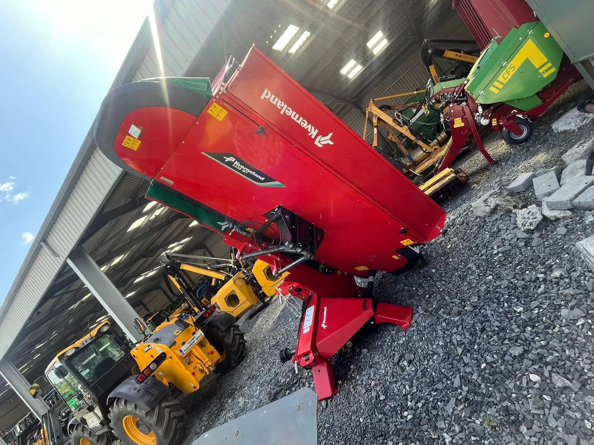 Kverneland 3.2 metre mounted mower conditioner !!! - Image 4