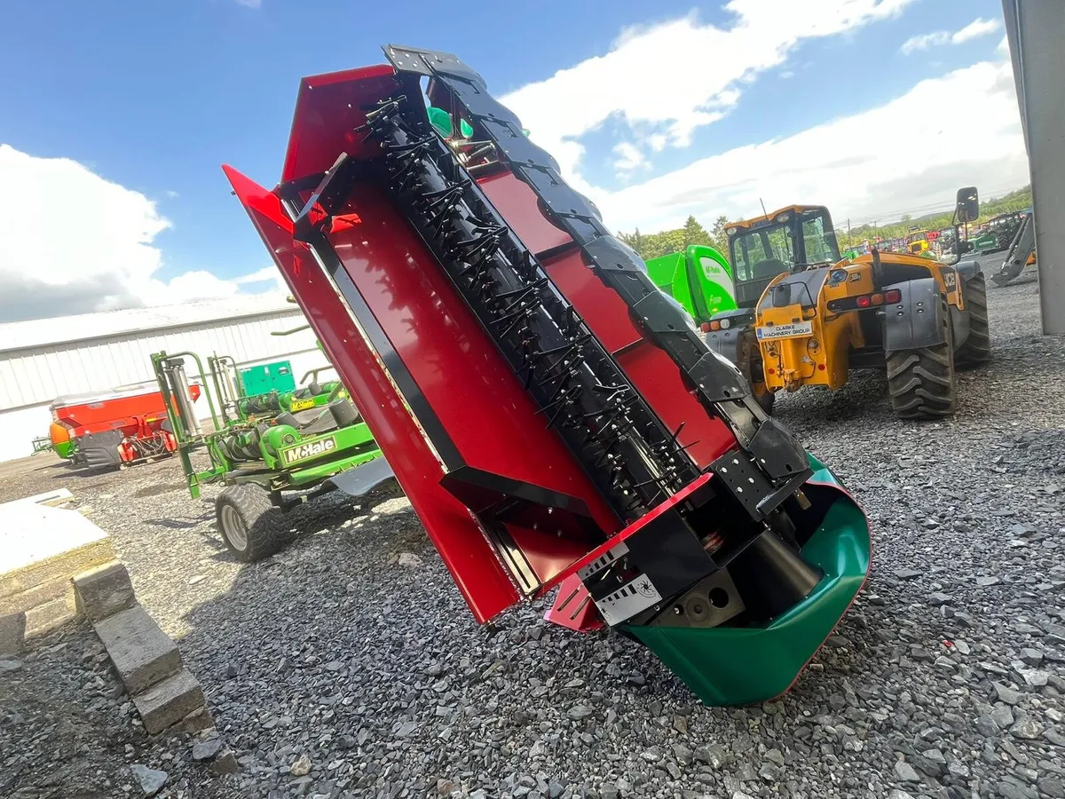 Kverneland 3.2 metre mounted mower conditioner !!! - Image 2