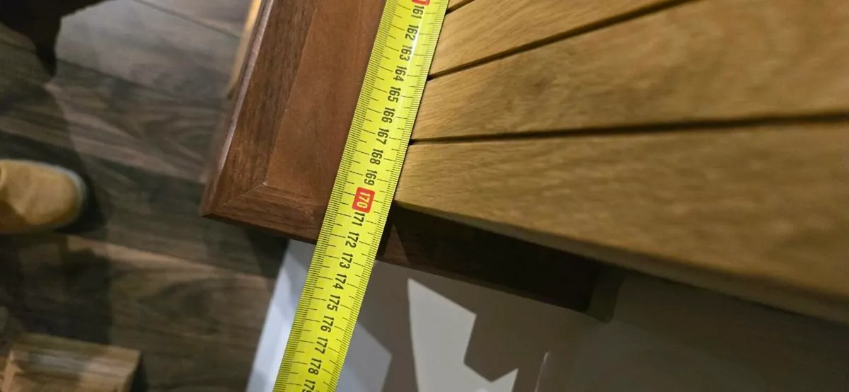 Tv display - Image 3