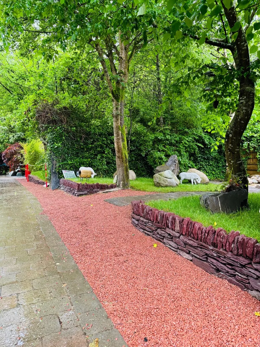 Plum slate Decorative stone chippings,Beach Pebble - Image 2