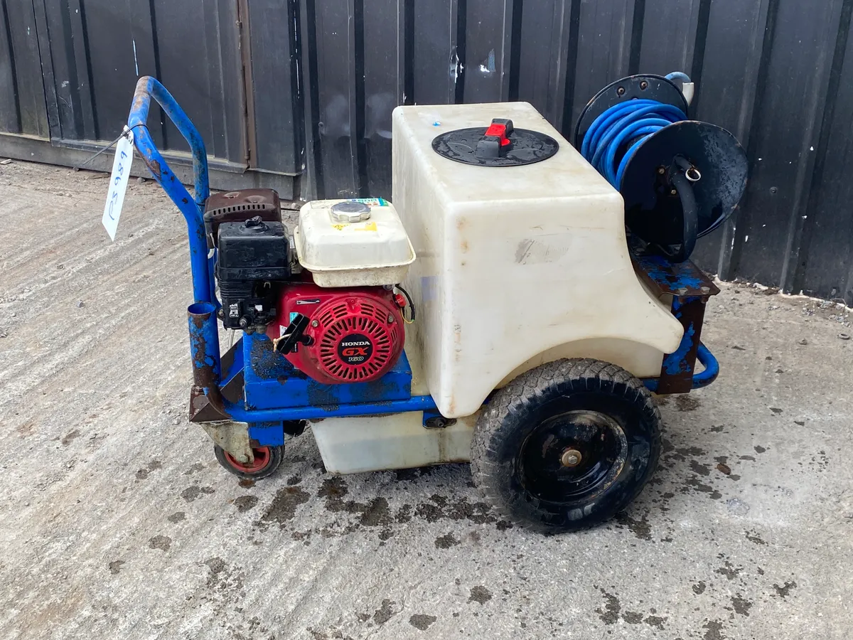 Portable Power Washer - Image 2