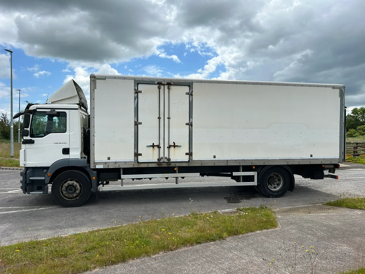 Man 18 Ton Box - Image 4