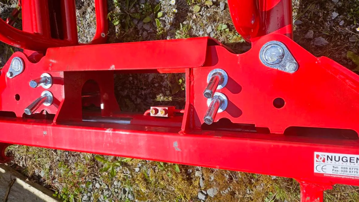 Nugent Soft Hands and Bale Stackers - Image 2