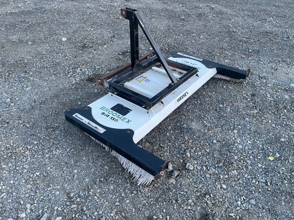 Wessex Broomex BM150 Brush Sweeper - Image 1