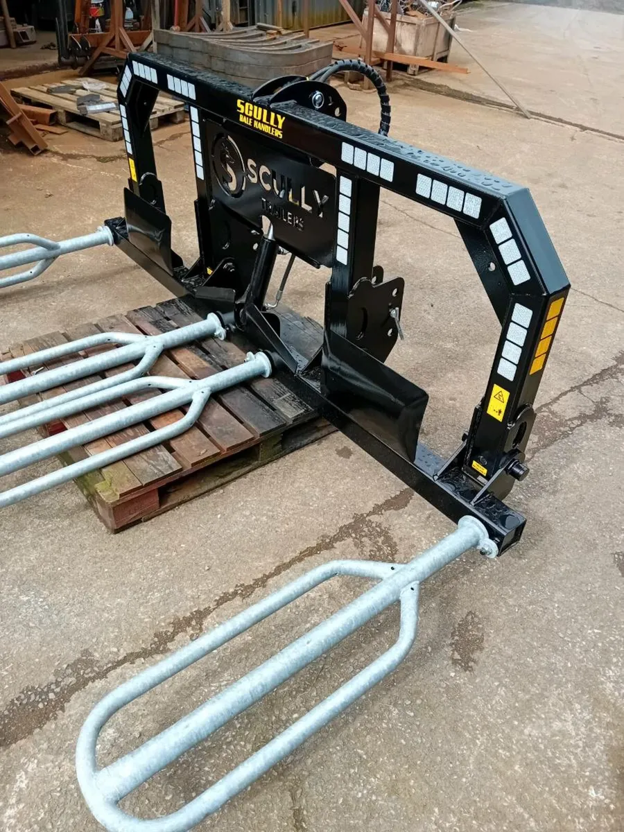 Bale handlers - Image 1