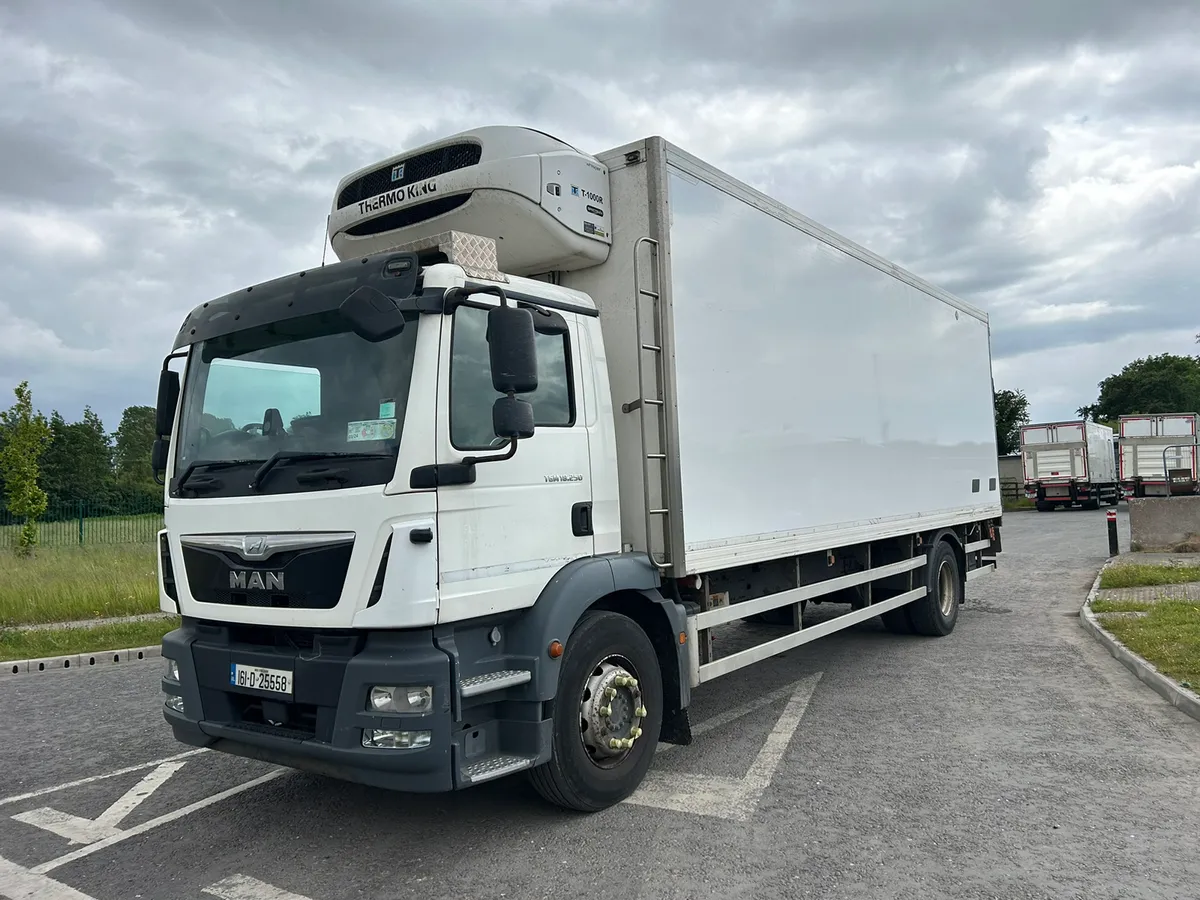 2016 Man Fridge - Image 3