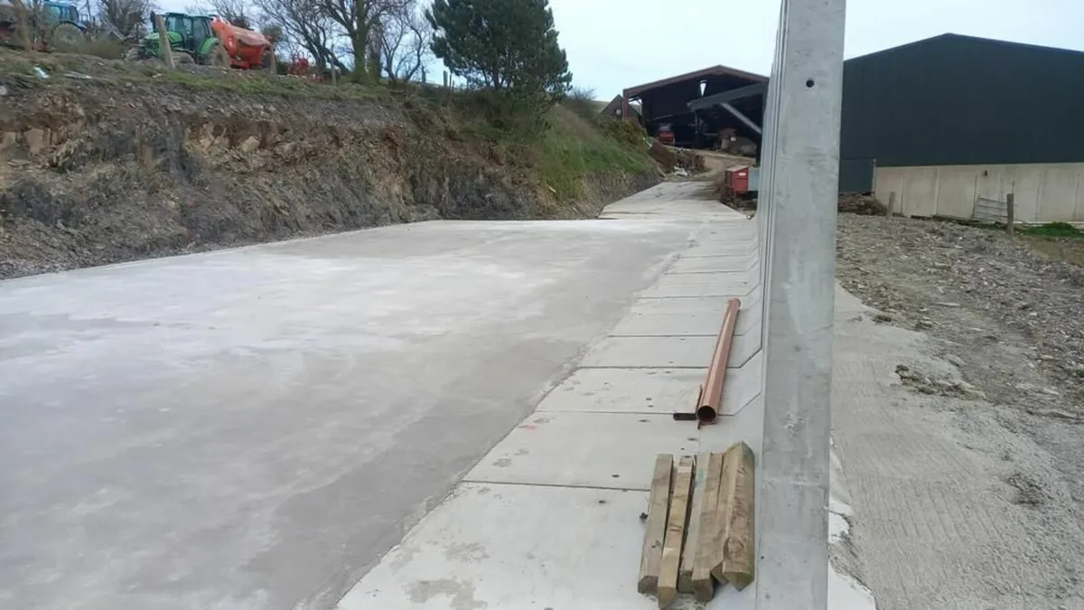 Concrete L walls for silage barrier - Image 3