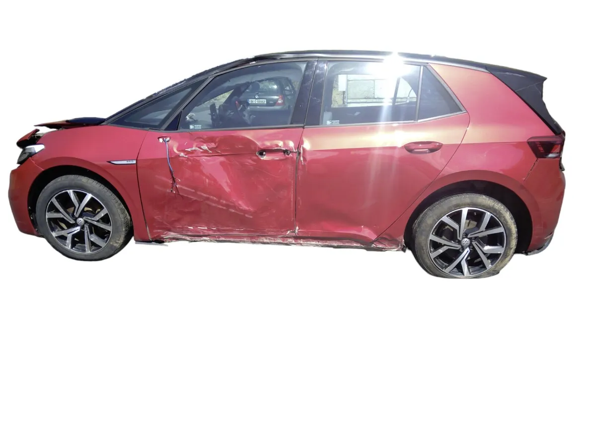 2022 VOLKSWAGEN ID3 PRO For Breaking/Dismantling - Image 2