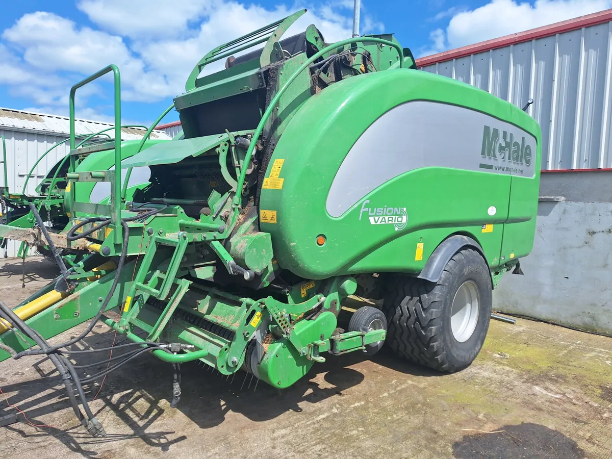 2015 McHale Fusion Vario - Image 2