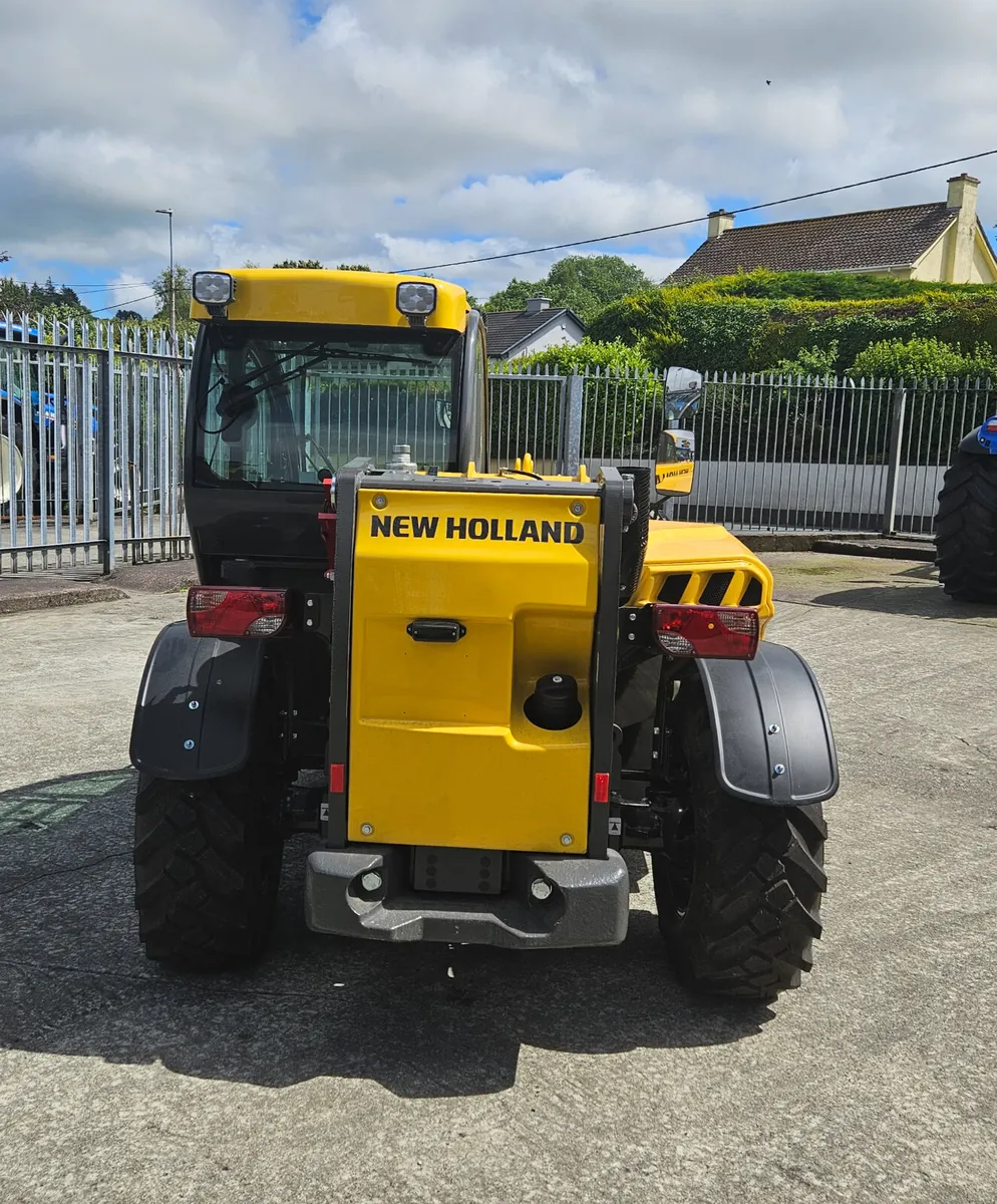 NEW HOLLAND TH5.26 2025 - Image 4