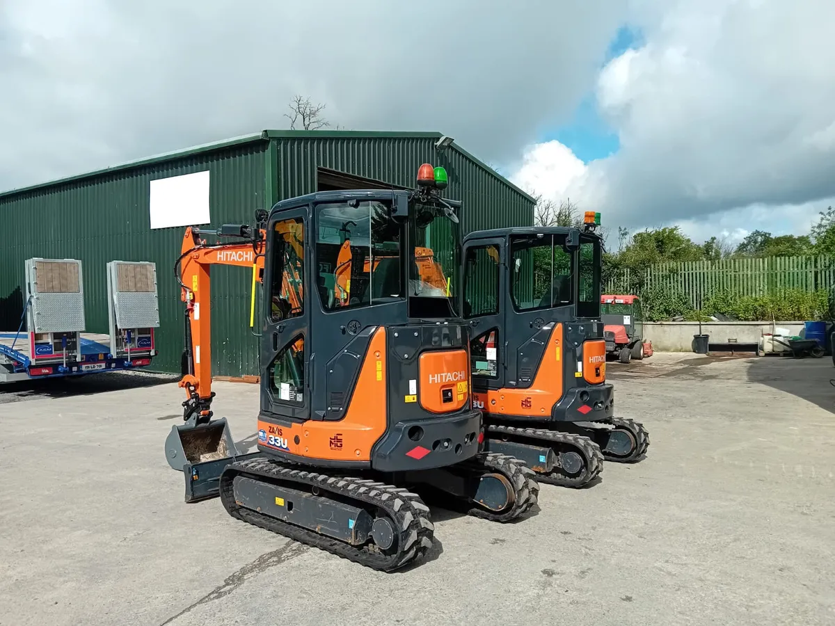 HITACHI 33U-6 2023 YEARS - Image 1