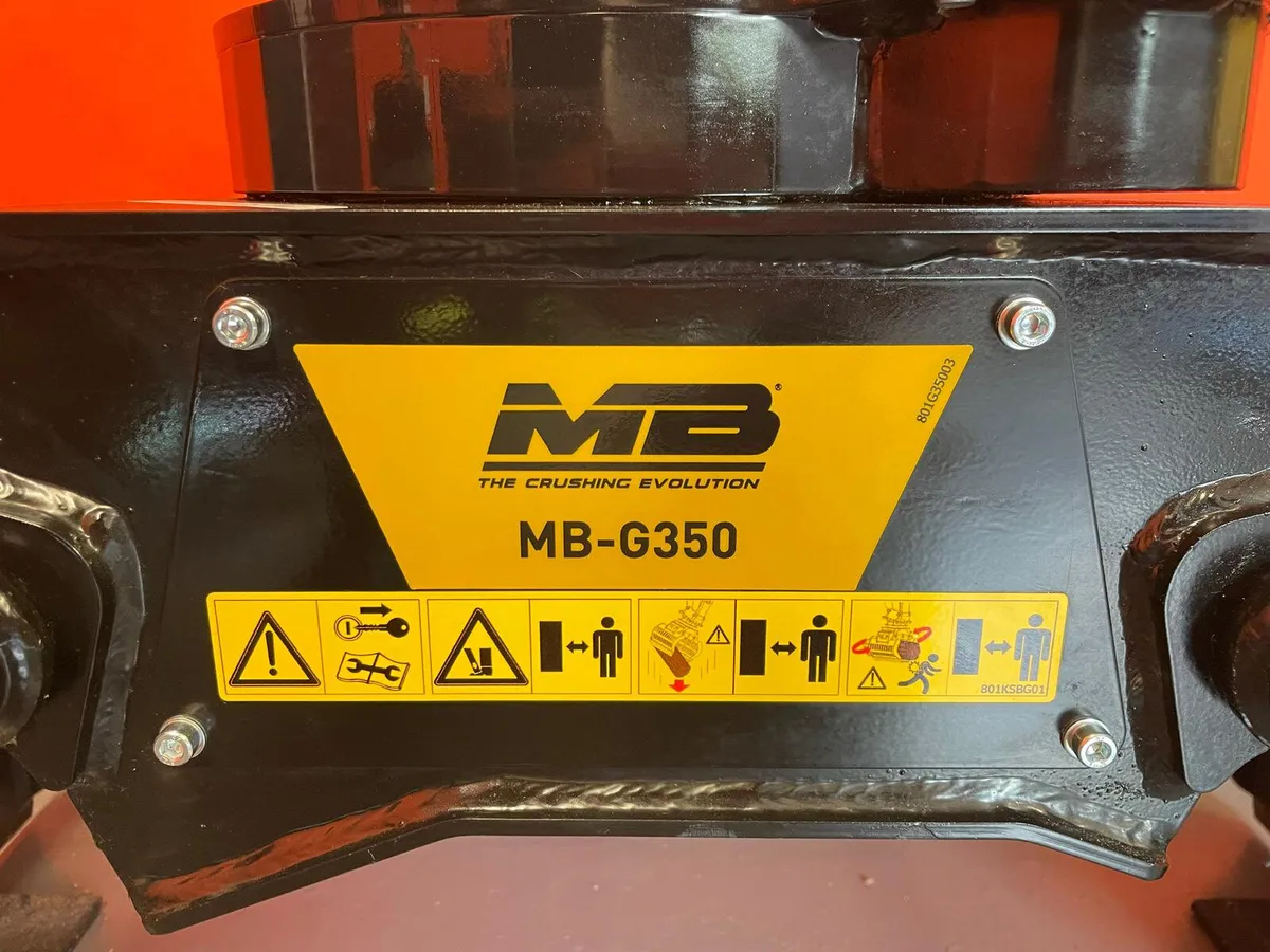MB G350 Excavator Grab - Image 3