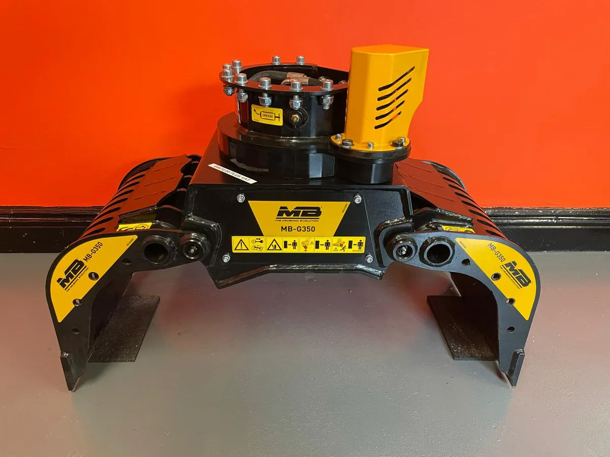 MB G350 Excavator Grab - Image 1