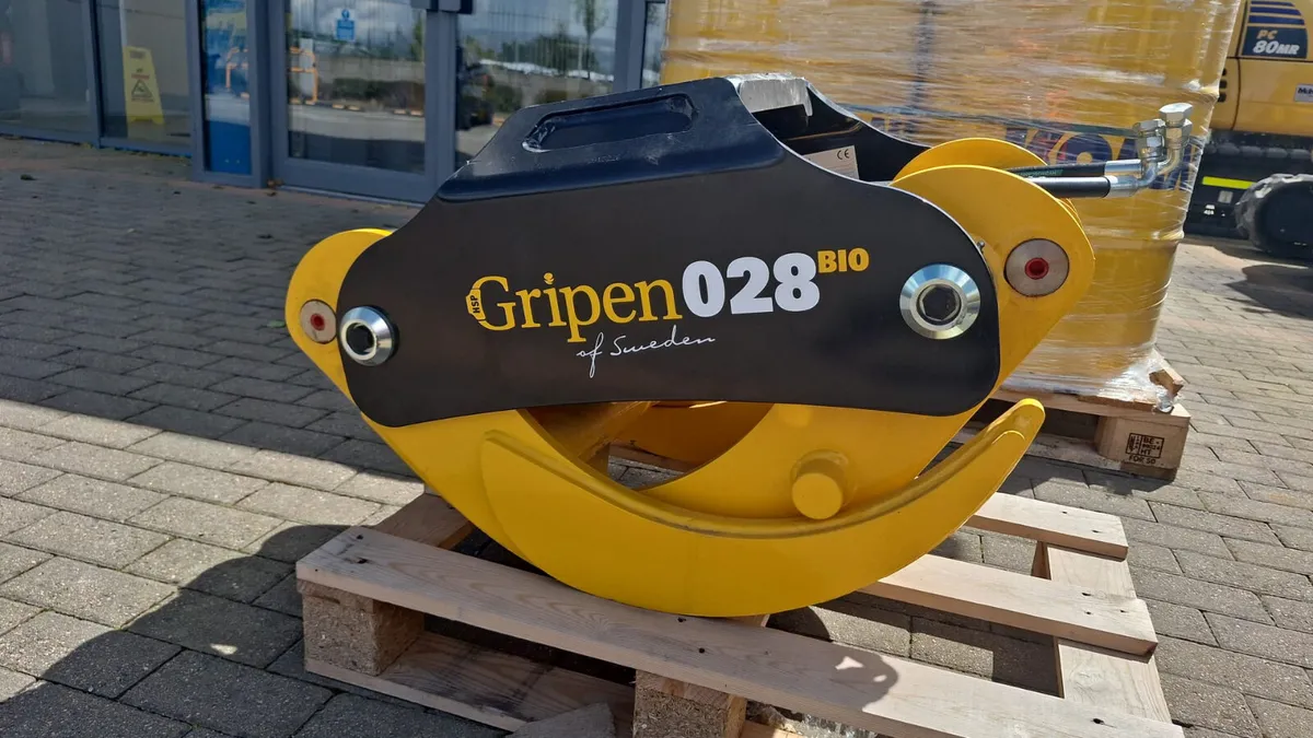 Full Range of Gripen Grapples & Grabs - Image 2