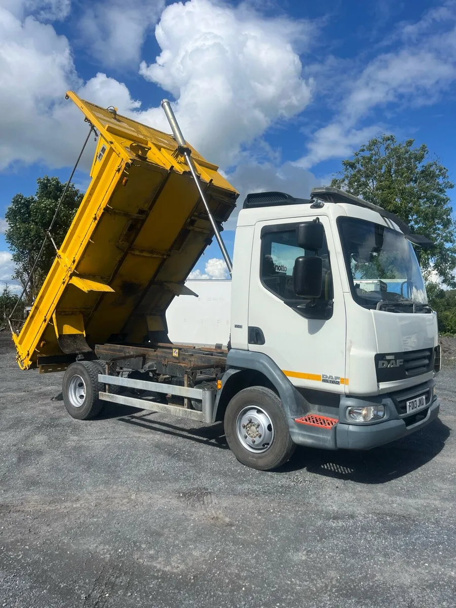 2013 daf tipper Thompson body - Image 1