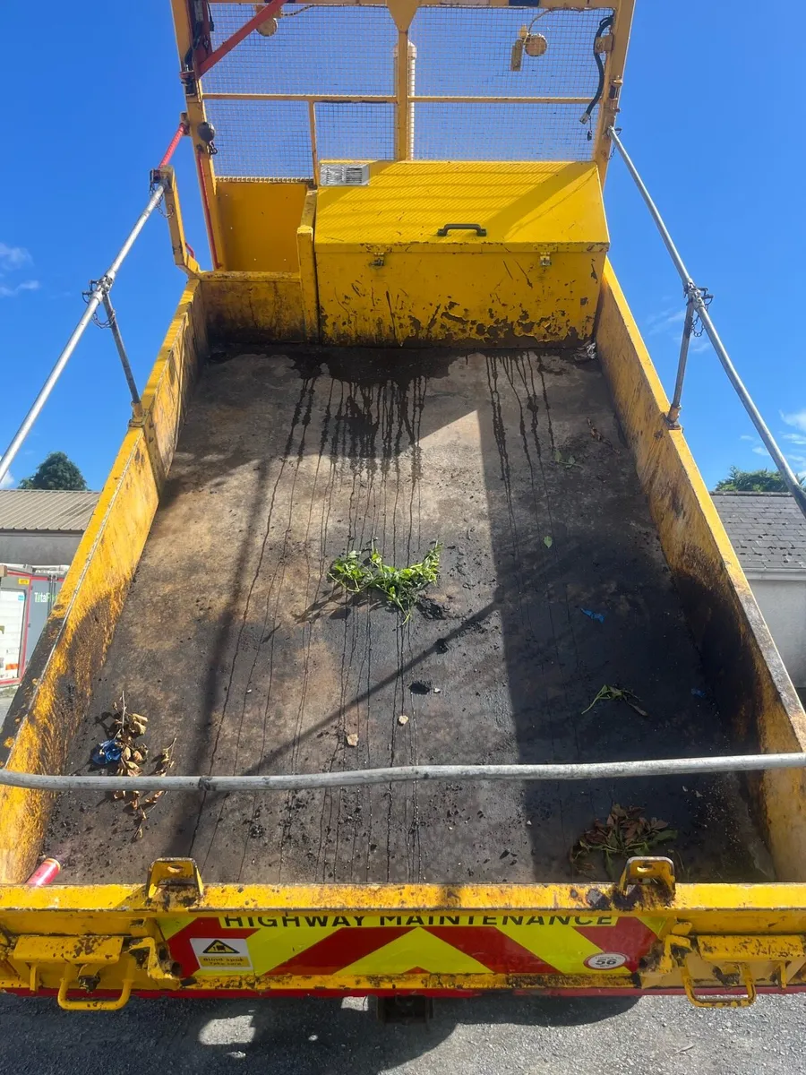 2013 daf tipper Thompson body - Image 2