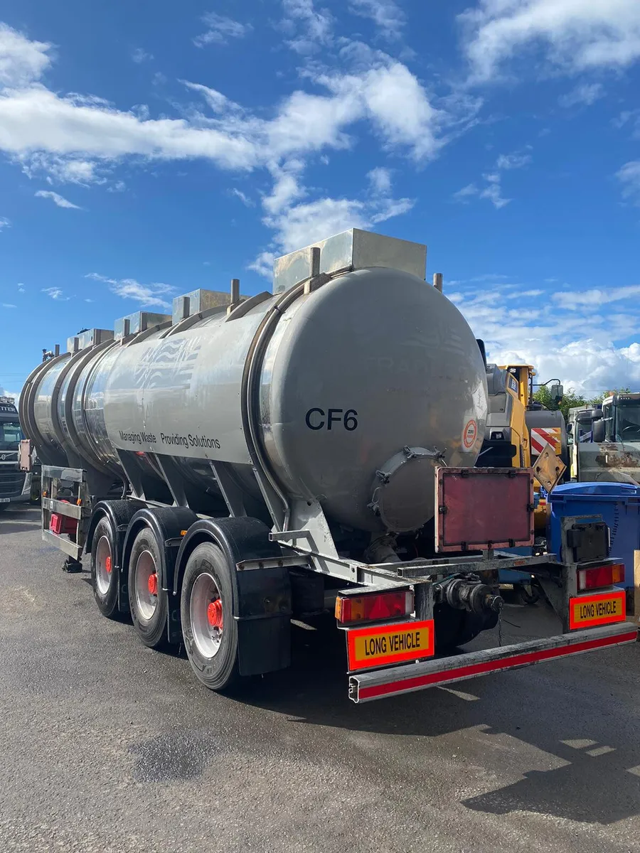 2003 Clayton Stainless Steel Tanker - Image 4