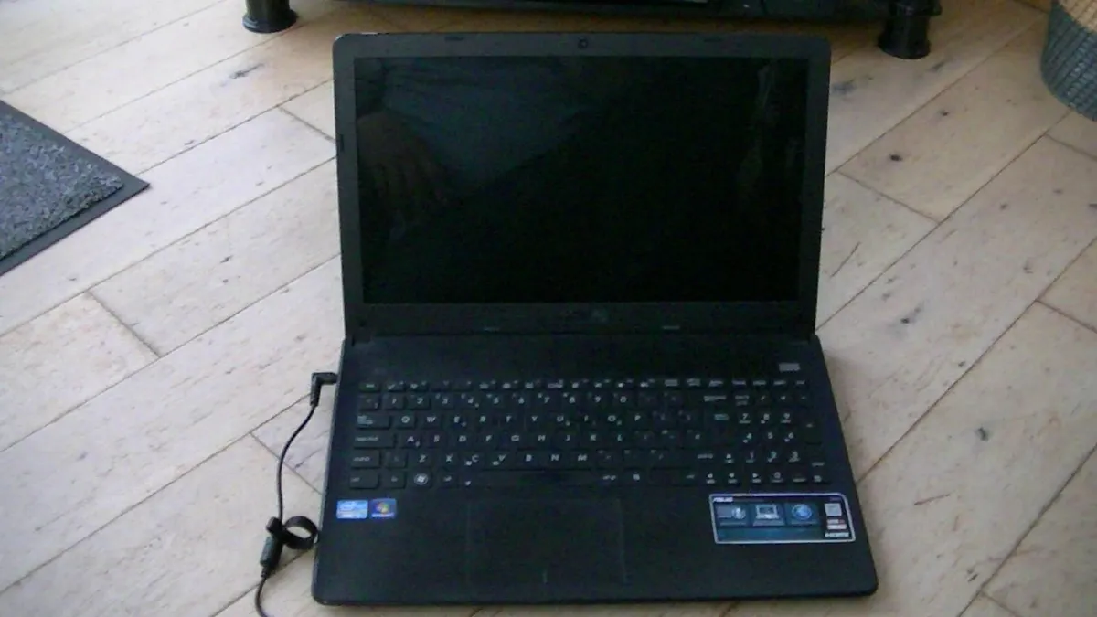 ASUS X501A Laptop - Image 1