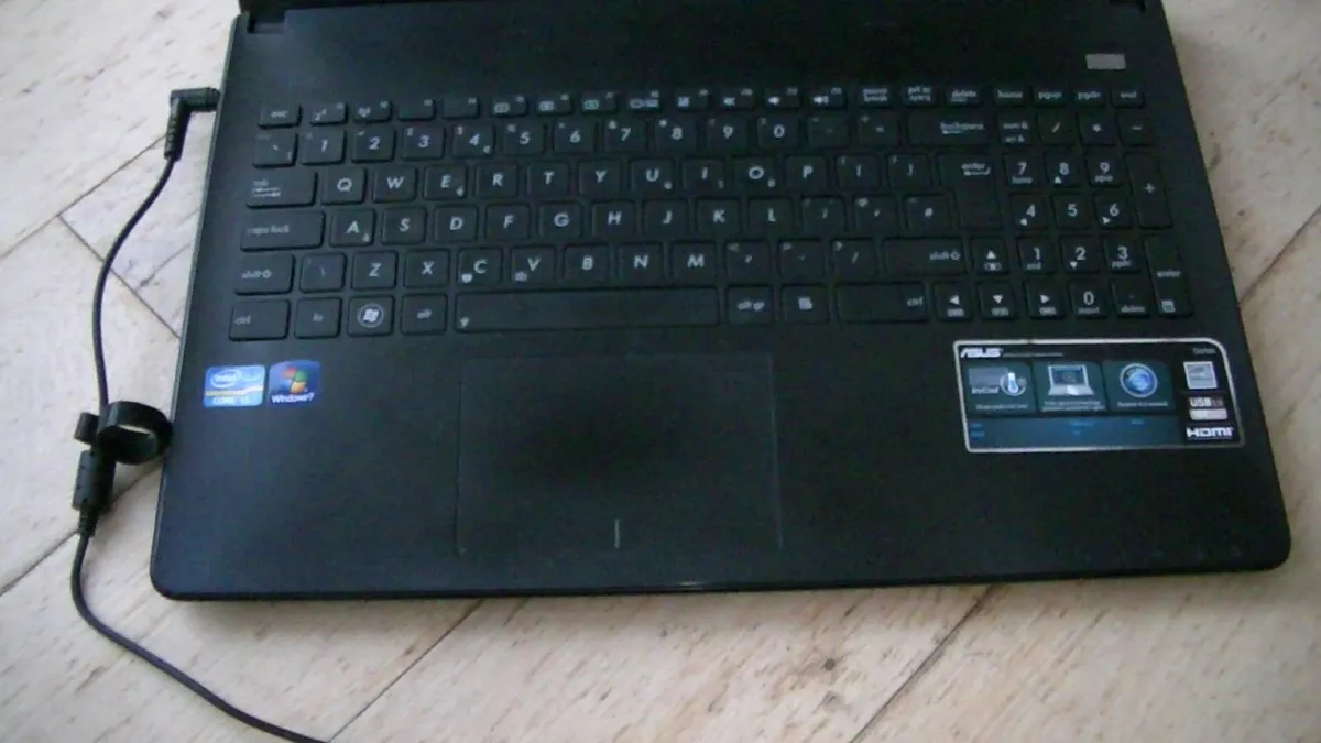 ASUS X501A Laptop - Image 2