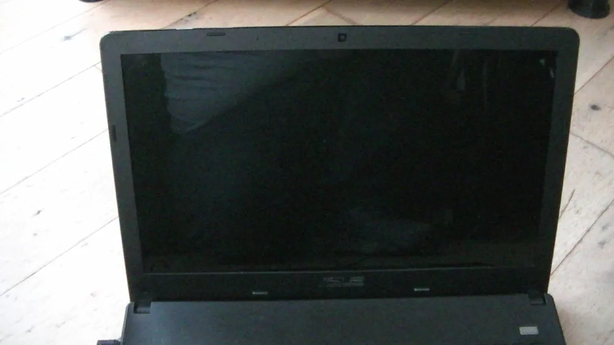 ASUS X501A Laptop - Image 3