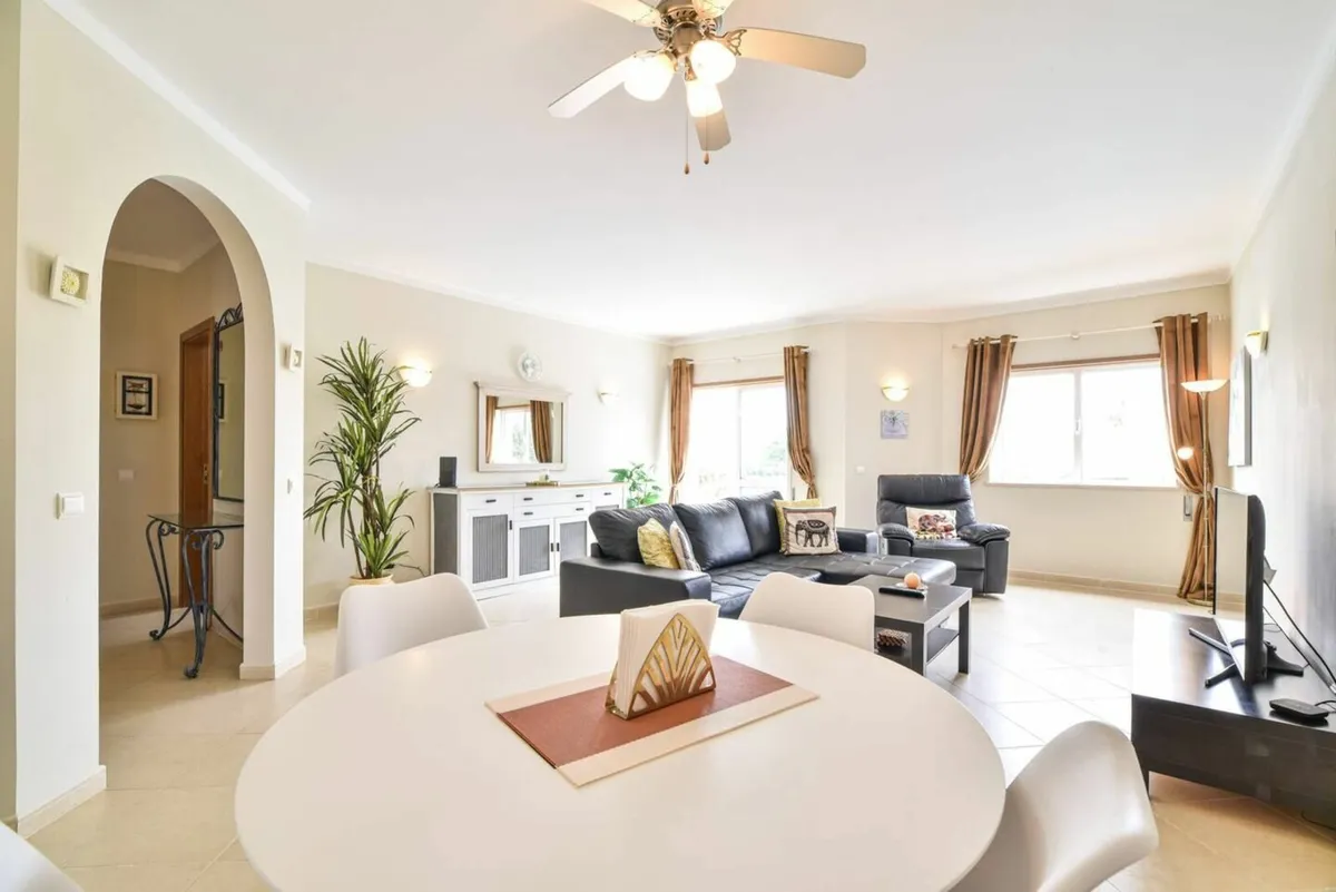 Poolview 2 bed  2 bath apartment Algarve  Portugal - Image 3