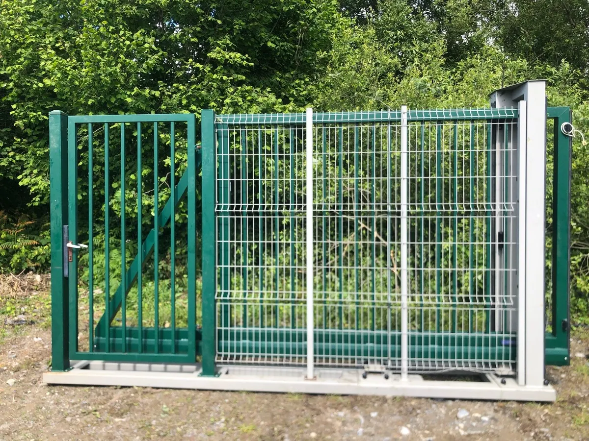 Security Gates - Image 1