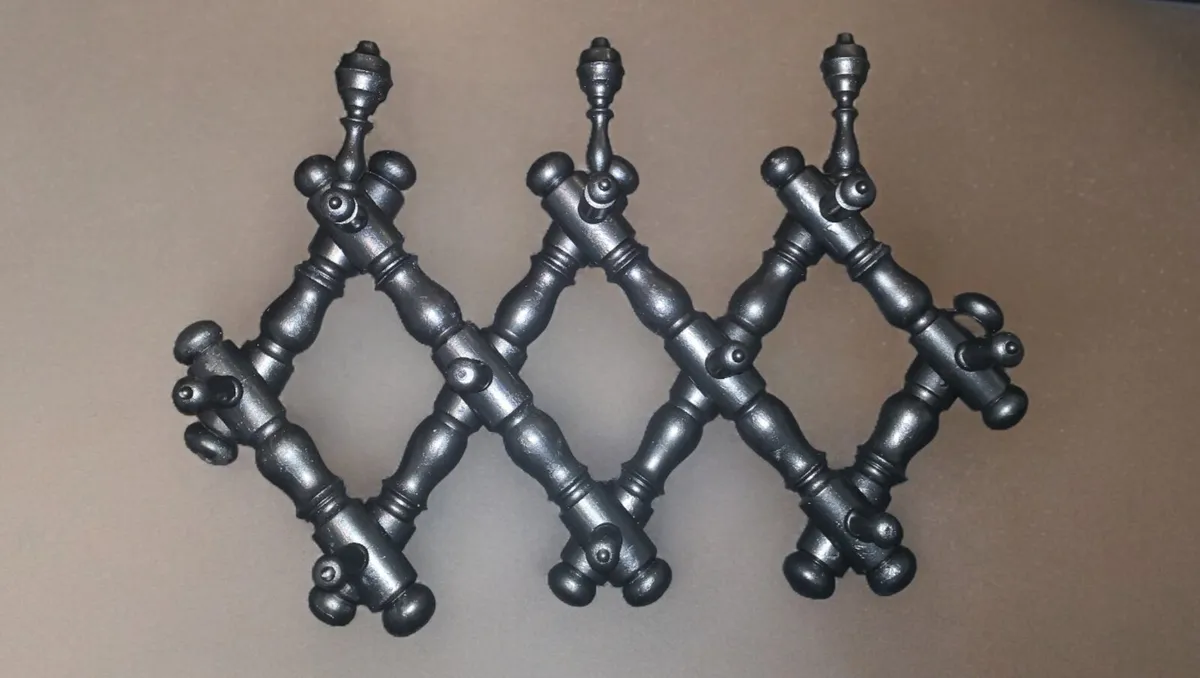 Antique wooden accordion coat rack - Image 2