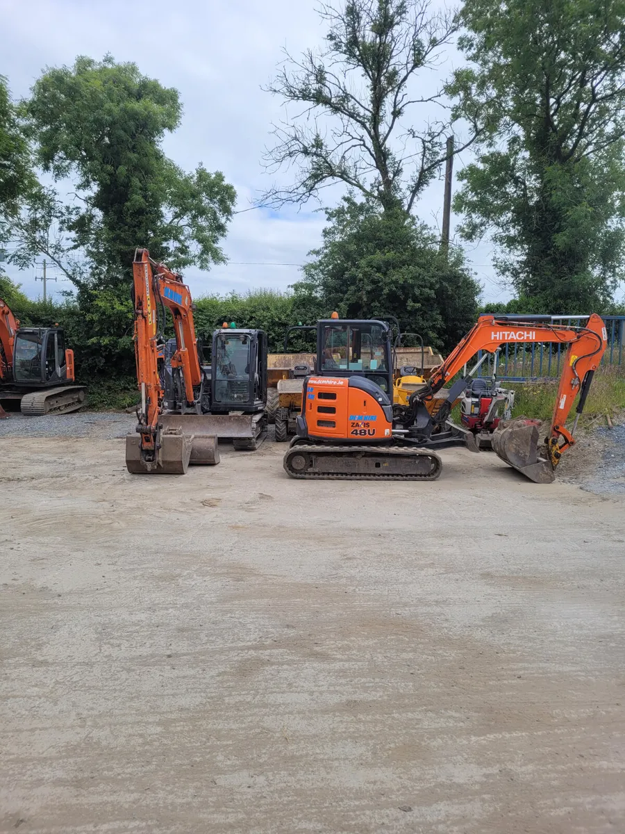 Diggers with drivers available - Image 3