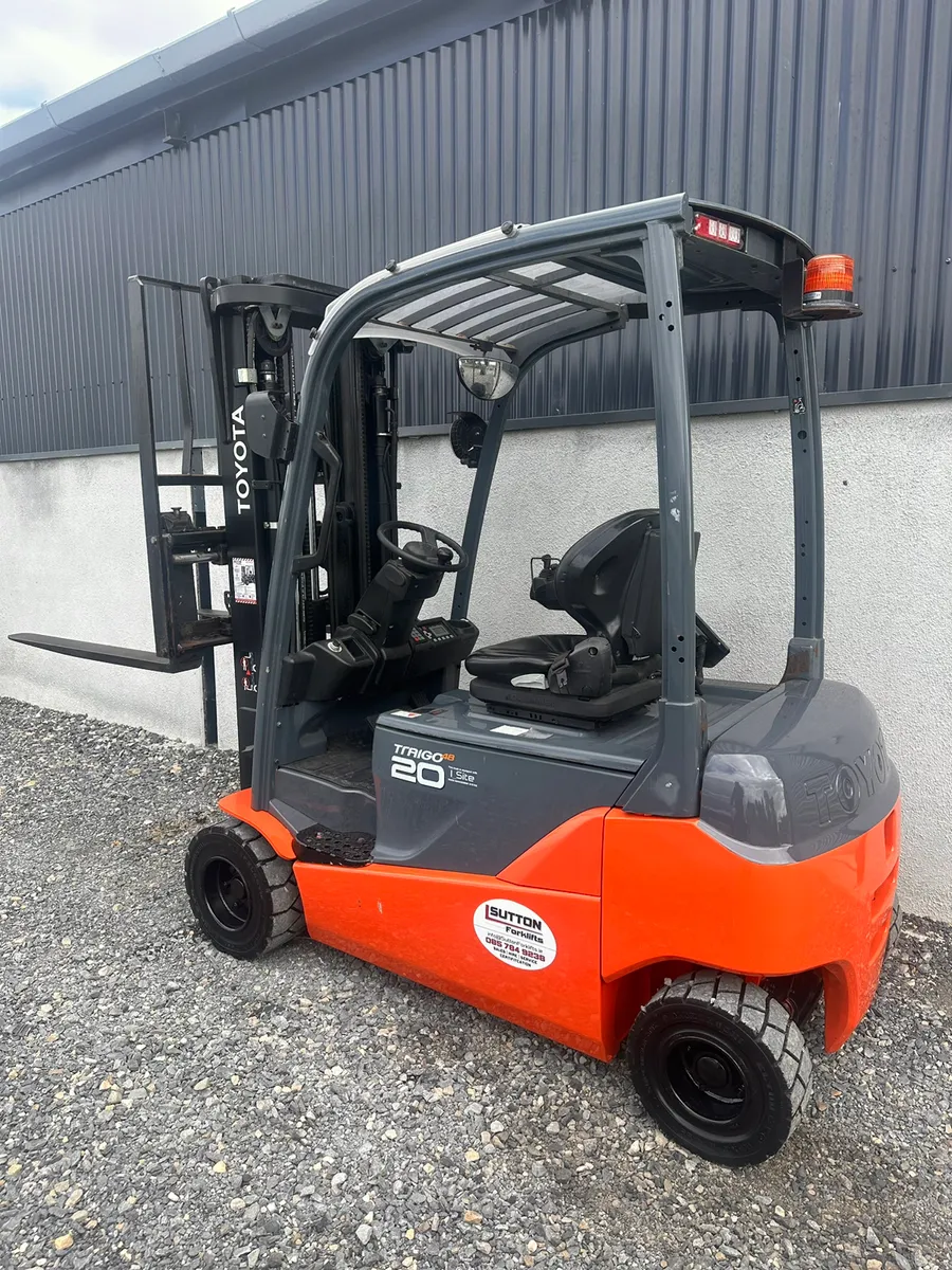 2016 Toyota Electric Forklift - Image 2