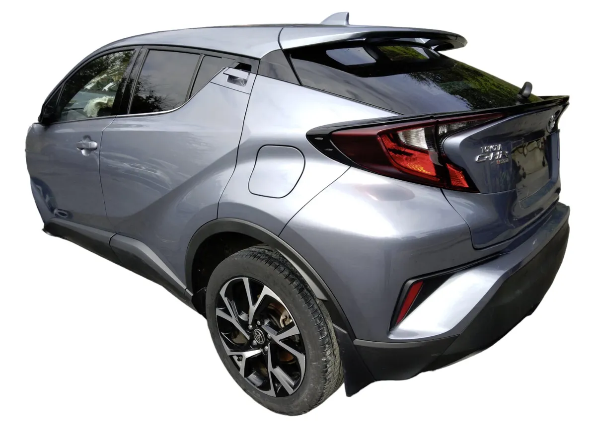 2021 TOYOTA CH-R For Breaking/Dismantling - Image 1