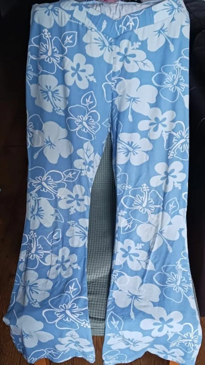 ladies clothes - Image 2