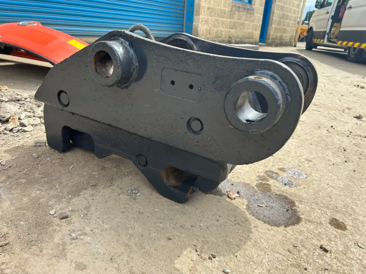 Hill Tefra Hydraulic Double Lock Quick Hitch - Image 2