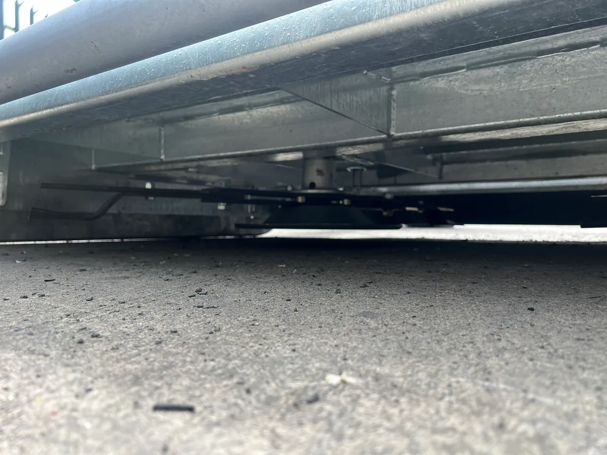 *** MAJOR TRAILED 9FT TOPPER *** - Image 4