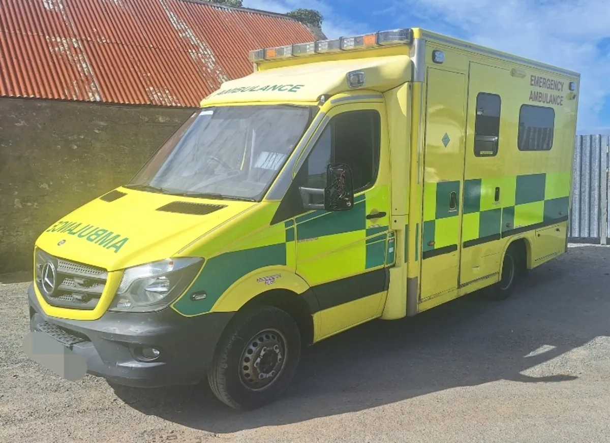 2017 & 2016 Mercedes Sprinters For Dismantling - Image 2