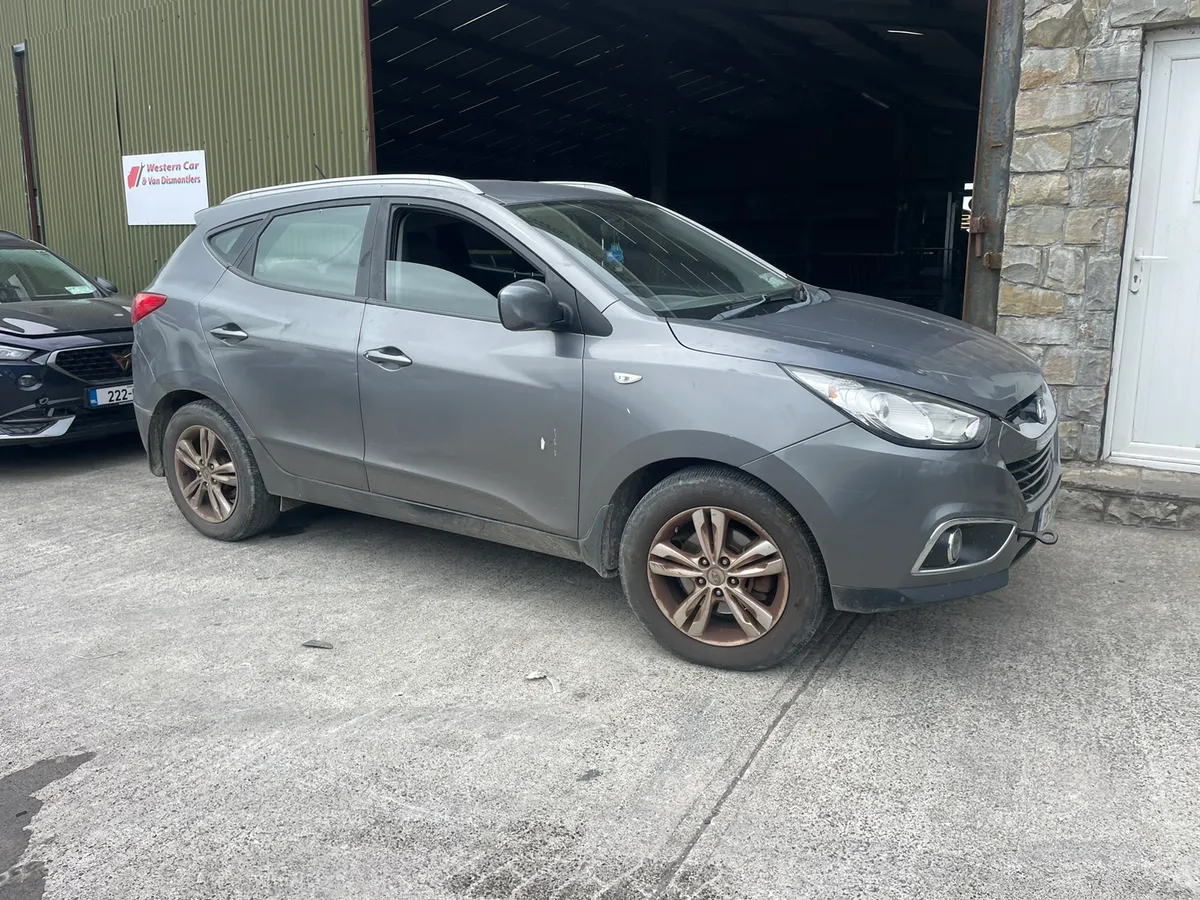 2013 Hyundai ix35 2.0 auto for dismantling
