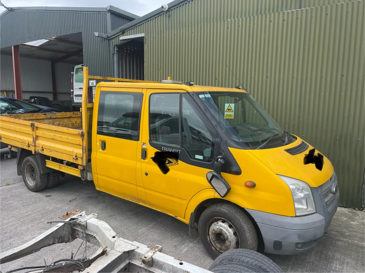 141 Ford transit 2,2 crewcab for dismantling
