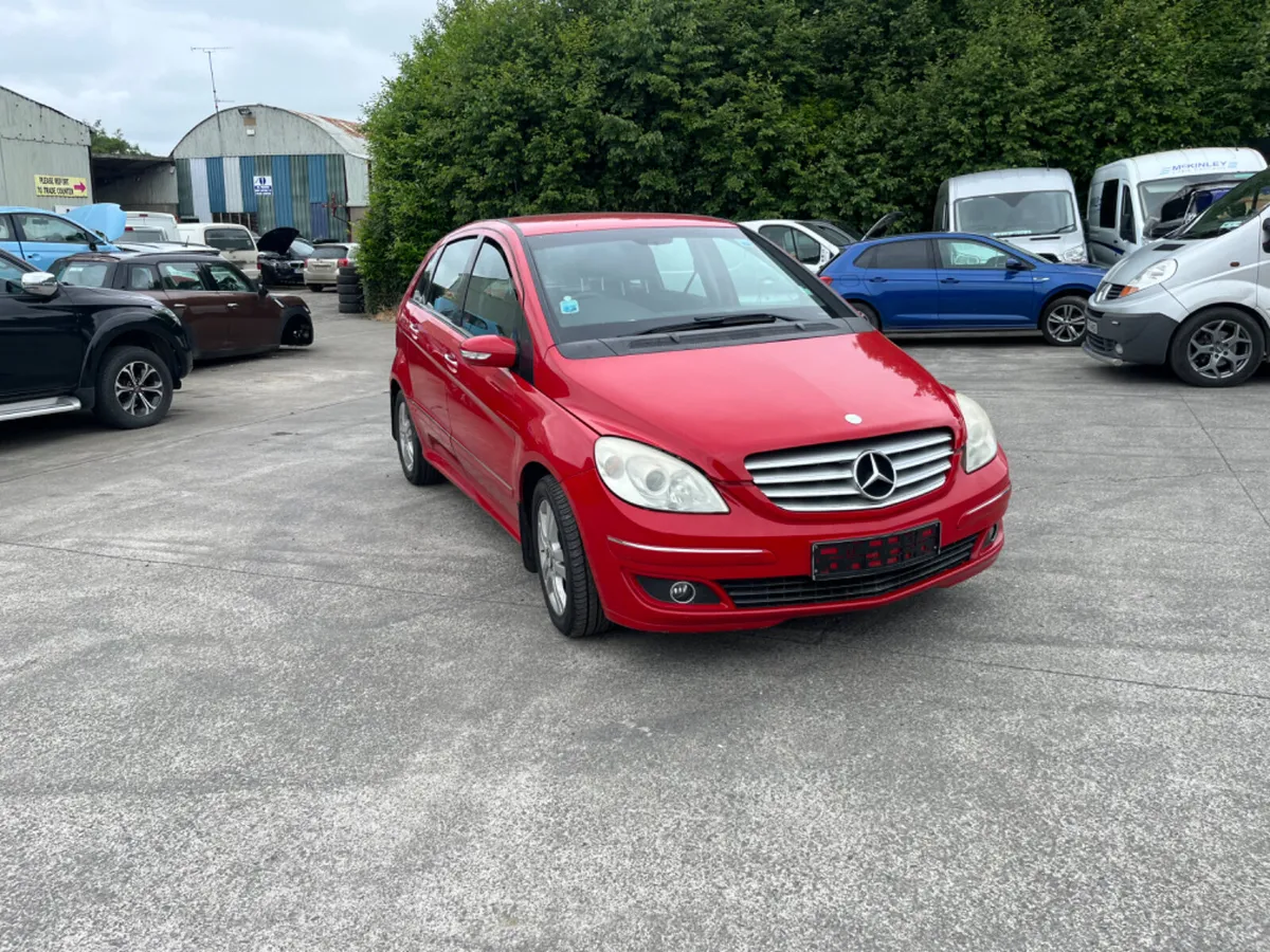 2009 Mercedes B Class 180 2.0 - Image 1