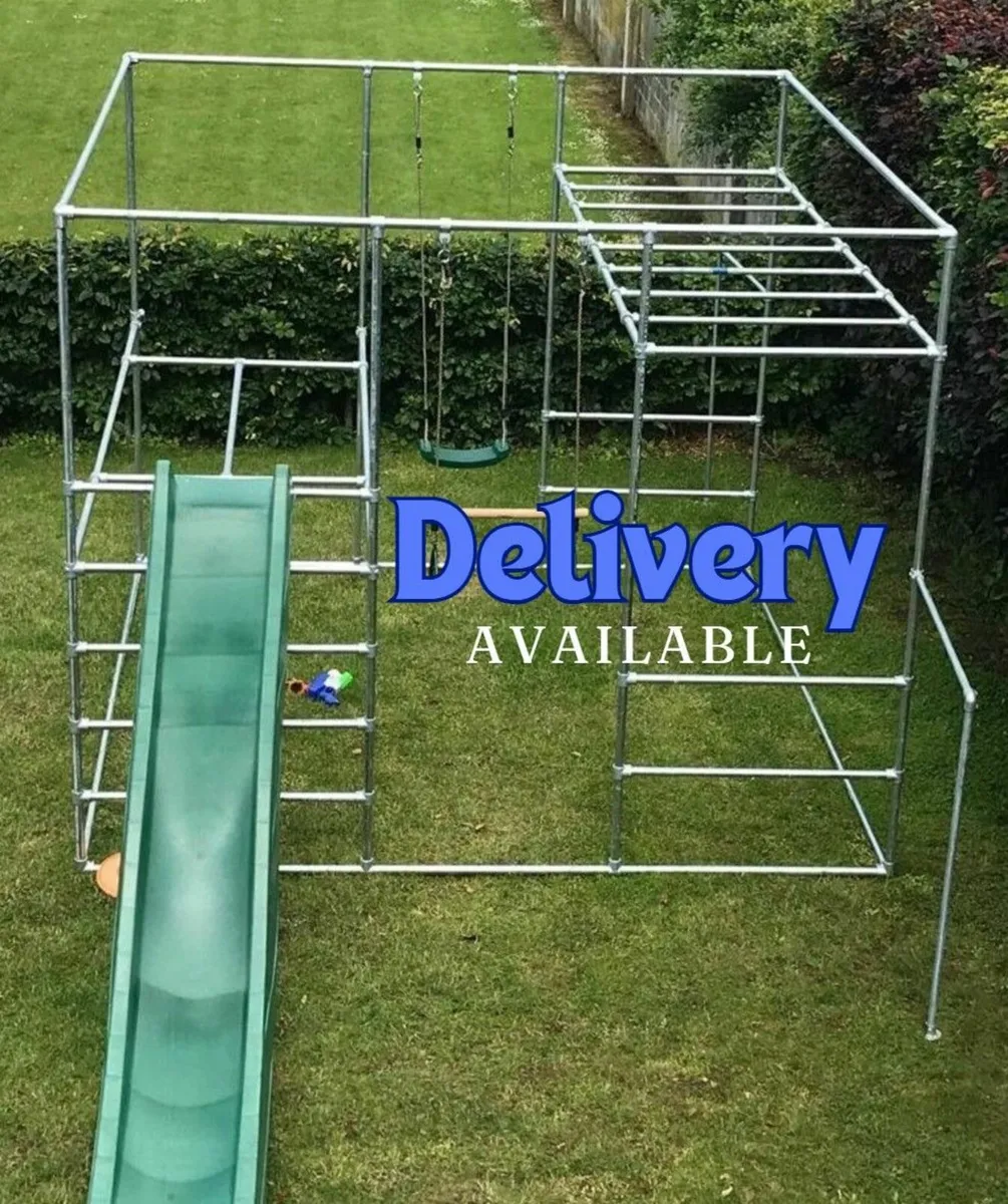 Custom Climbing Frame, Monkey Bars - Image 1