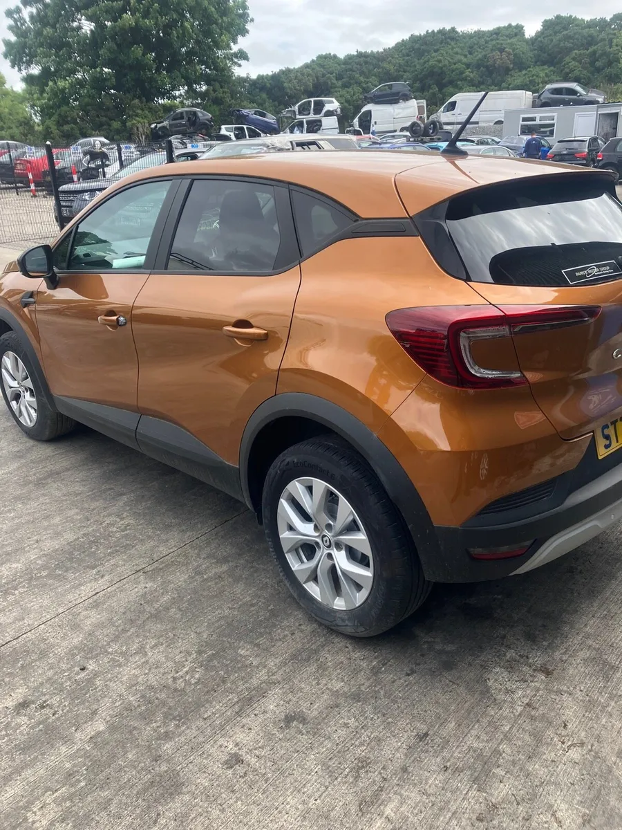 2023 Renault captur parts breaking - Image 3
