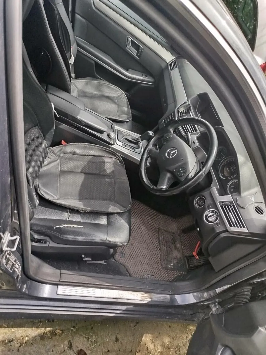 Mercedes Benz E200 CDI Ford breaking - Image 4