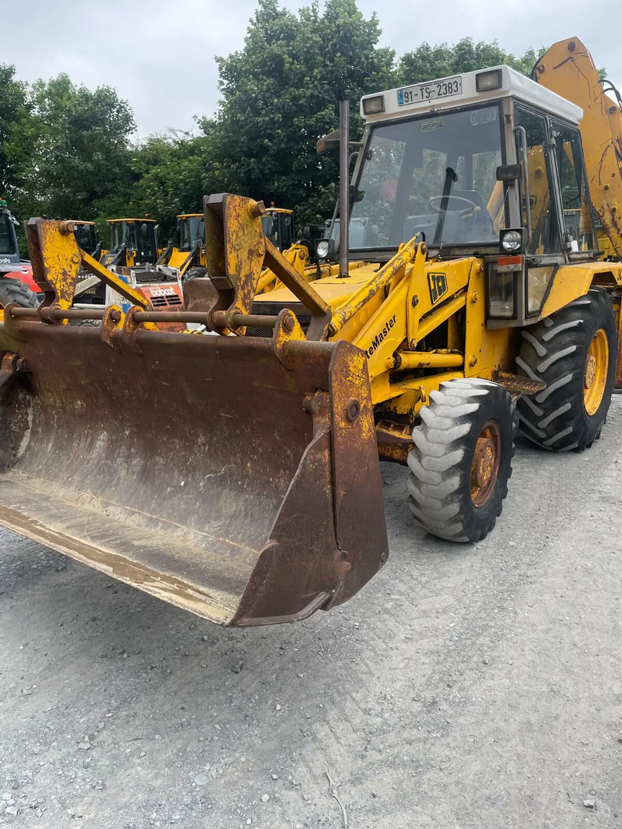 JCB 3CX Digger Loader - Image 3