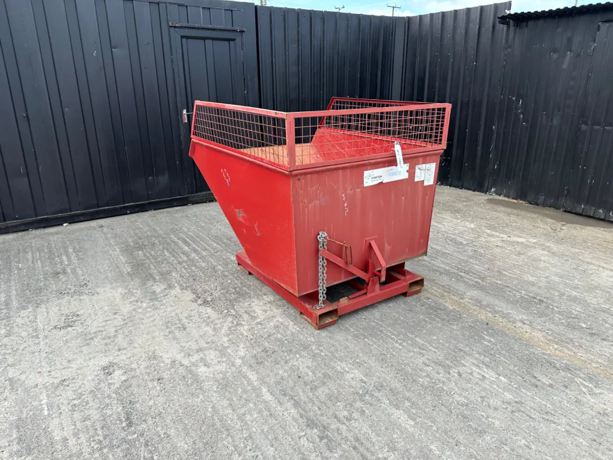 Large Selection of Tipping Skips - Image 1