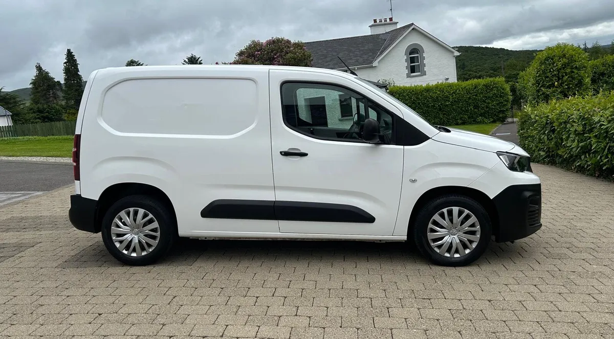 2020 Peugeot Partner Professional 1.5 BlueHDi 100 - Image 3
